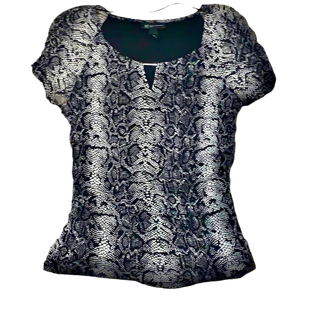 INC Snake Print Metal Keyhole Short Sleeve Top Black & Gray XL - Picture 2 of 11